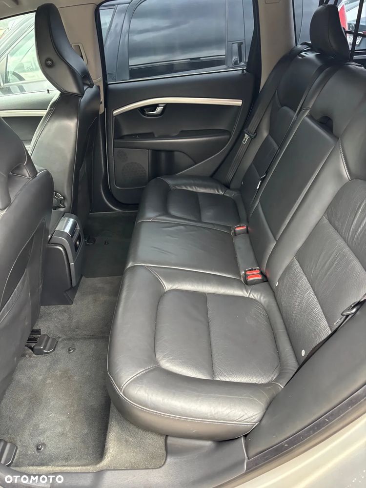 Volvo XC 70 D4 Momentum - 11