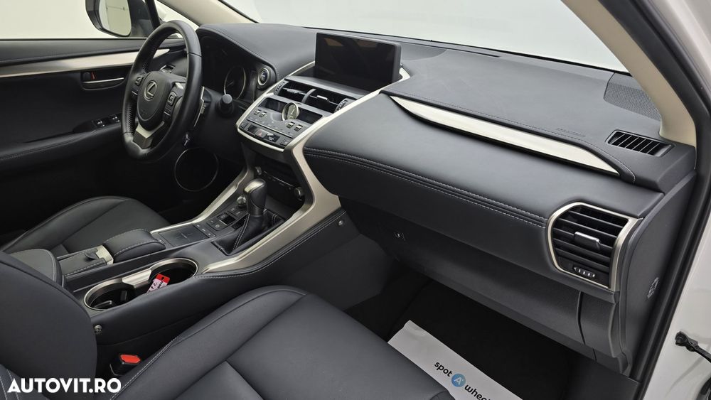 Lexus Seria NX 300h AWD Business - 20