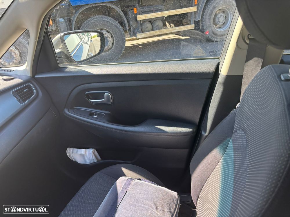 Kia Carens 1.7 CRDi ISG TX - 5