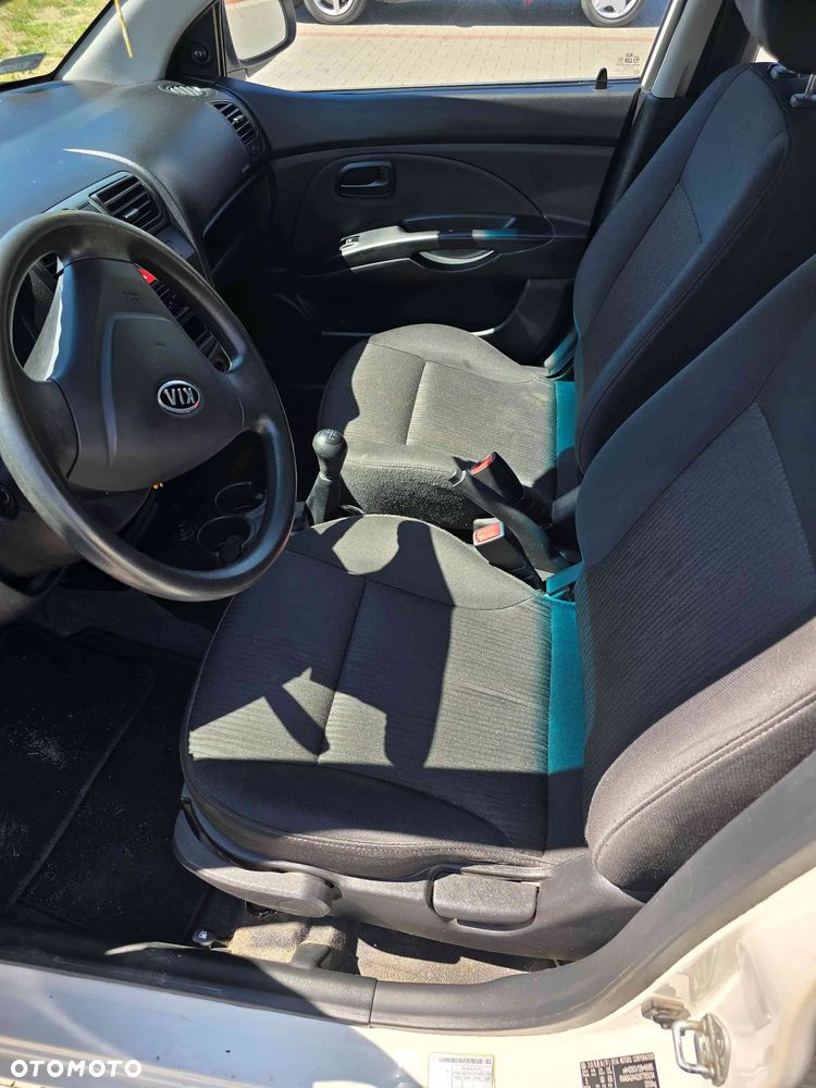 Kia Picanto - 15