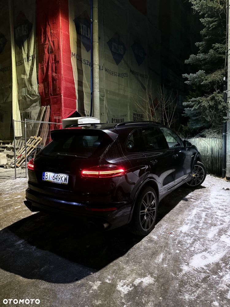 Porsche Cayenne S E-Hybrid Platinum Edition - 25