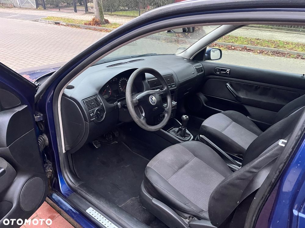 Volkswagen Golf 1.9 TDI Comfortline - 23