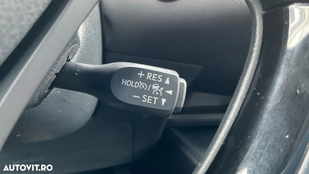 Toyota C-HR 2.0 Hybrid Business-Edition - 36