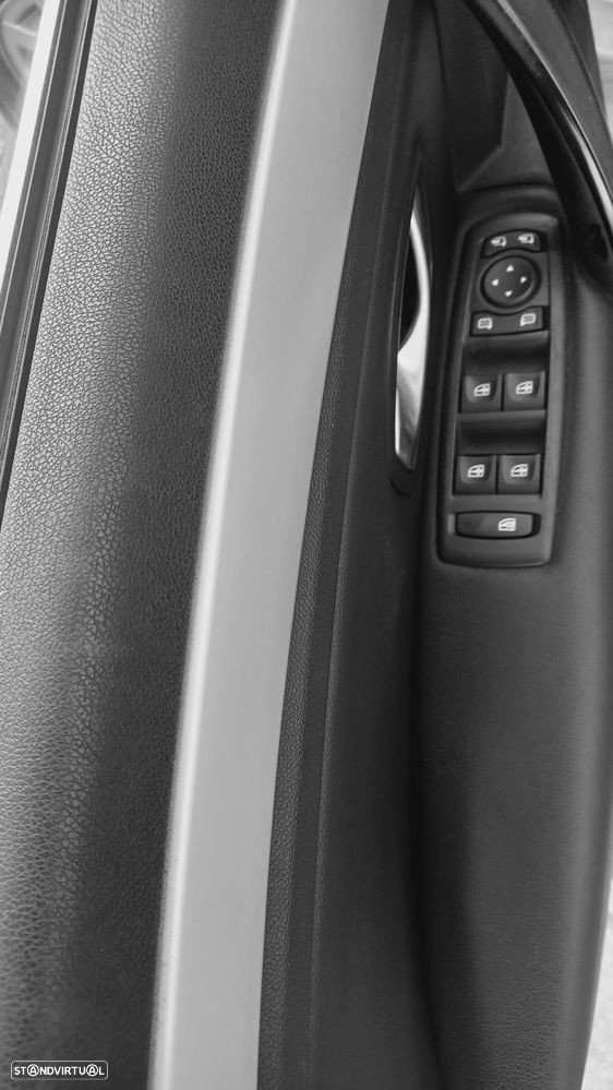 Renault Laguna Break 2.0 dCi Dynamique S - 9