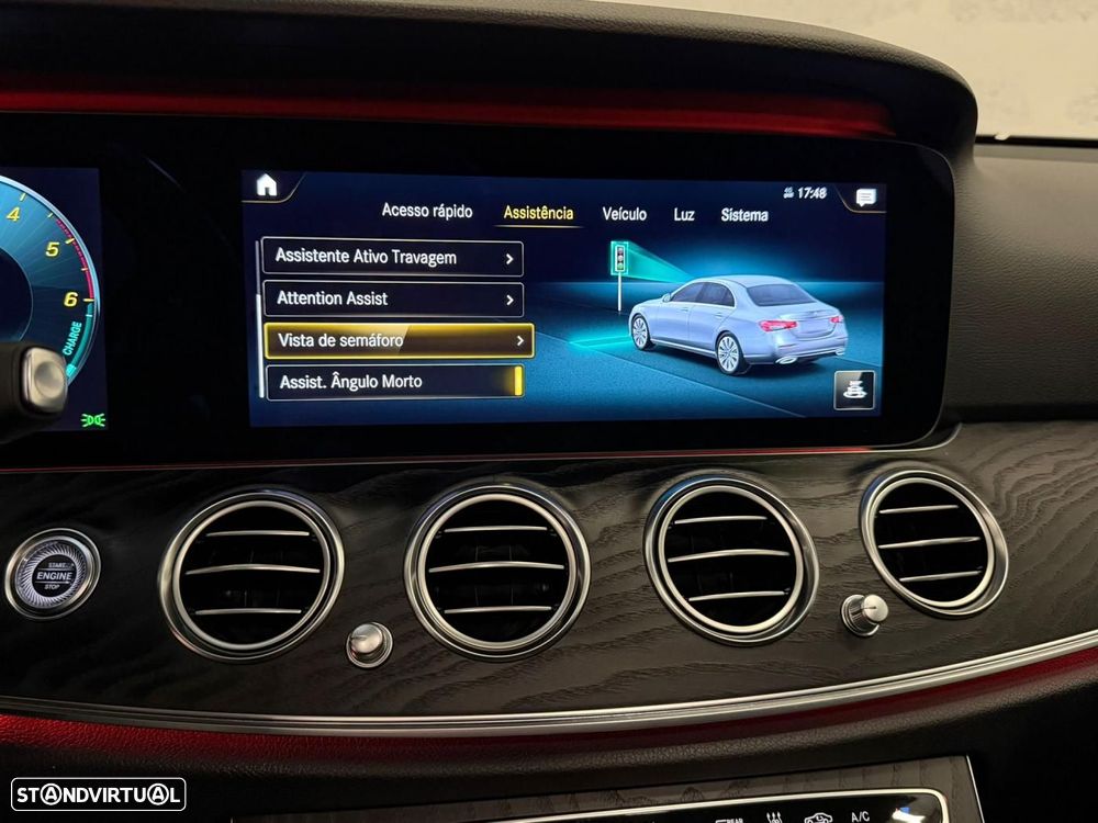 Mercedes-Benz E 300 de Avantgarde 4Matic - 37
