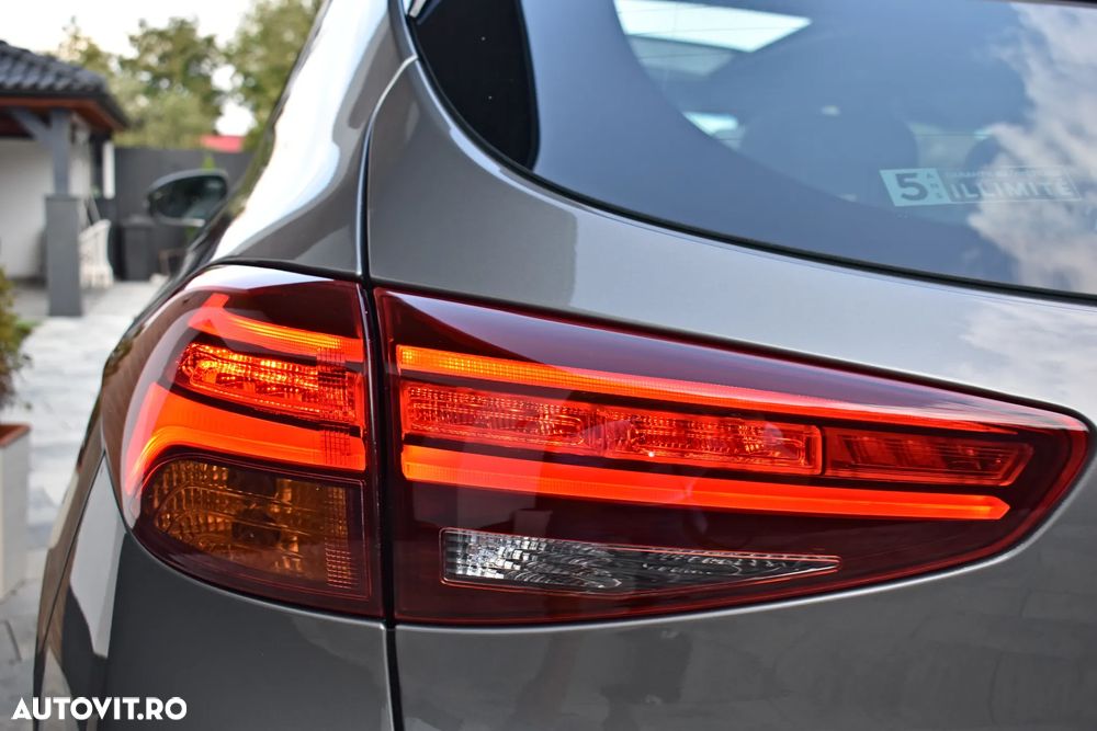 Hyundai Tucson blue 1.6 CRDi 4WD DCT Premium - 24