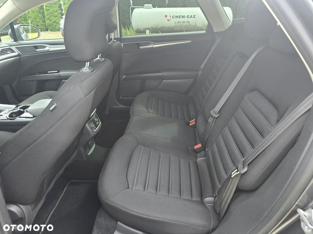 Ford Mondeo - 17