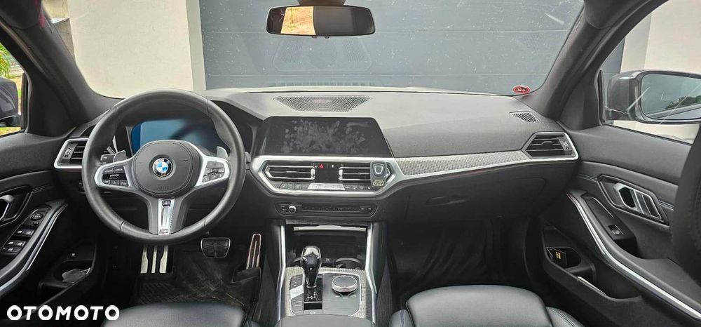 BMW Seria 3 330e M Sport sport - 3