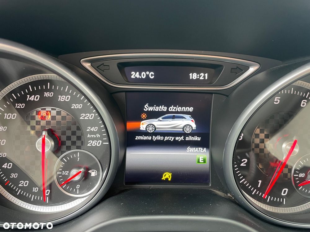 Mercedes-Benz Klasa A 180 AMG Line - 30