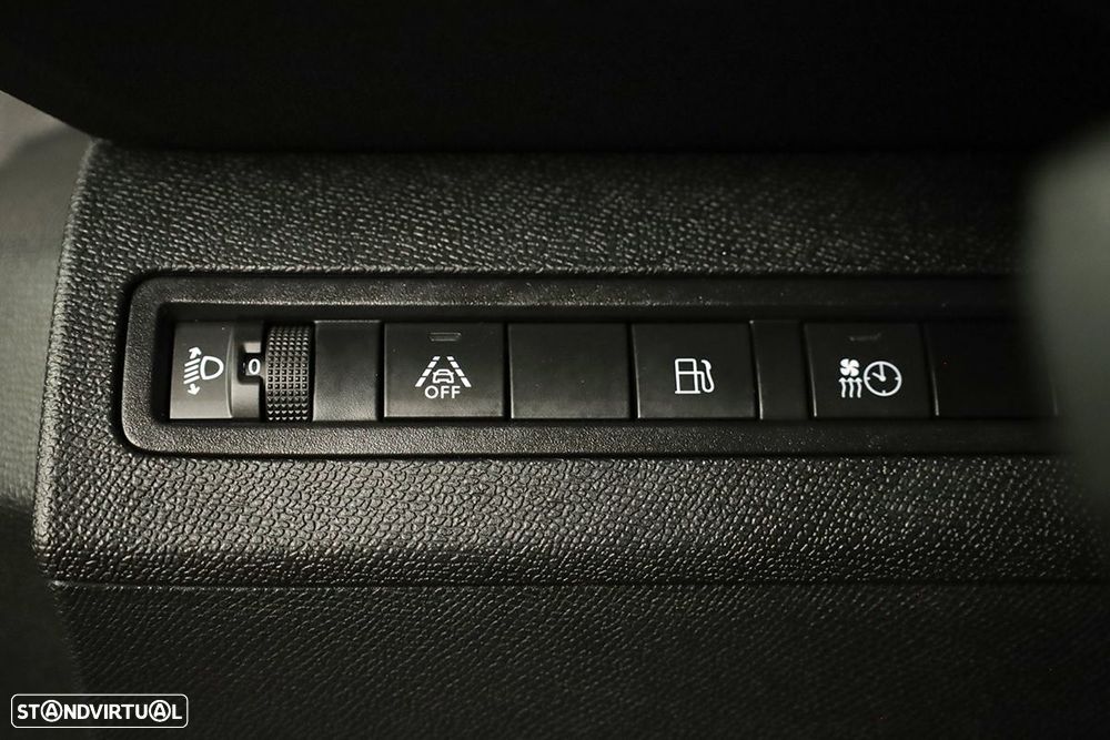 Peugeot 3008 1.6 Hybrid Allure e-EAT8 - 22