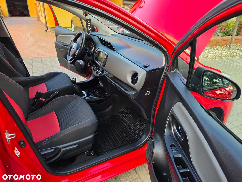 Toyota Yaris 1.33 VVT-i Executive - 22