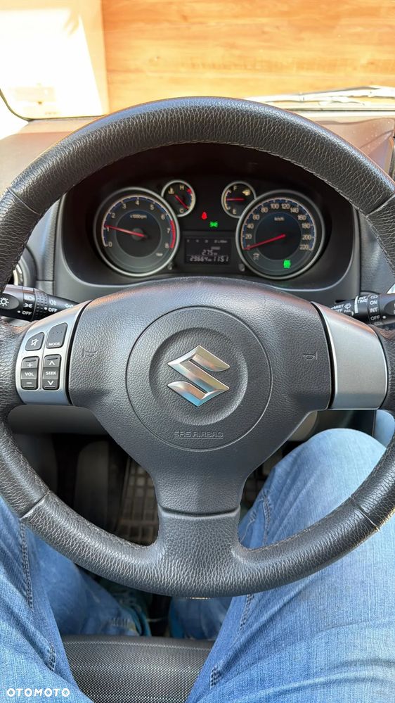 Suzuki SX4 - 4