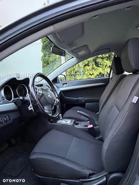 Mitsubishi Lancer 1.8 Invite CVT - 8