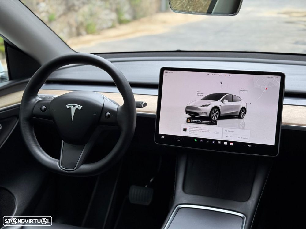 Tesla Model Y RWD - 30
