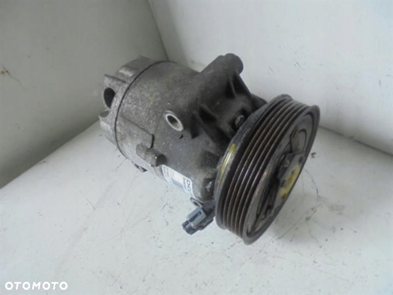 RENAULT SCENIC SPRĘŻARKA KLIMATYZACJI 8200600110 - 1