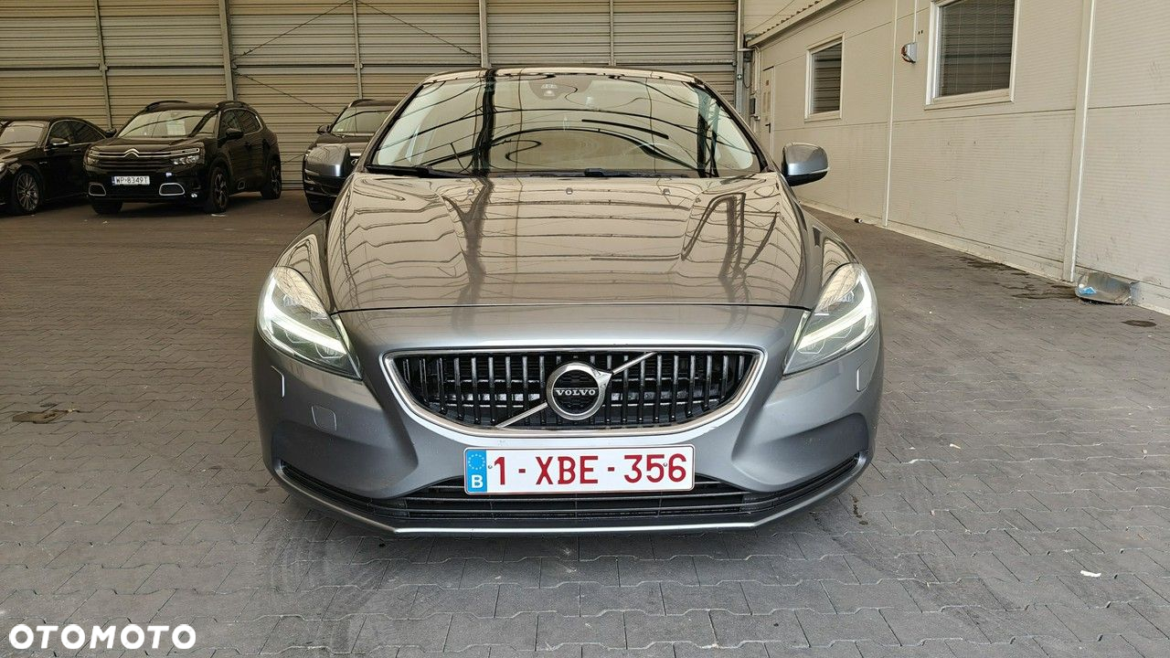 Volvo V40 D2 Drive-E Momentum - 23