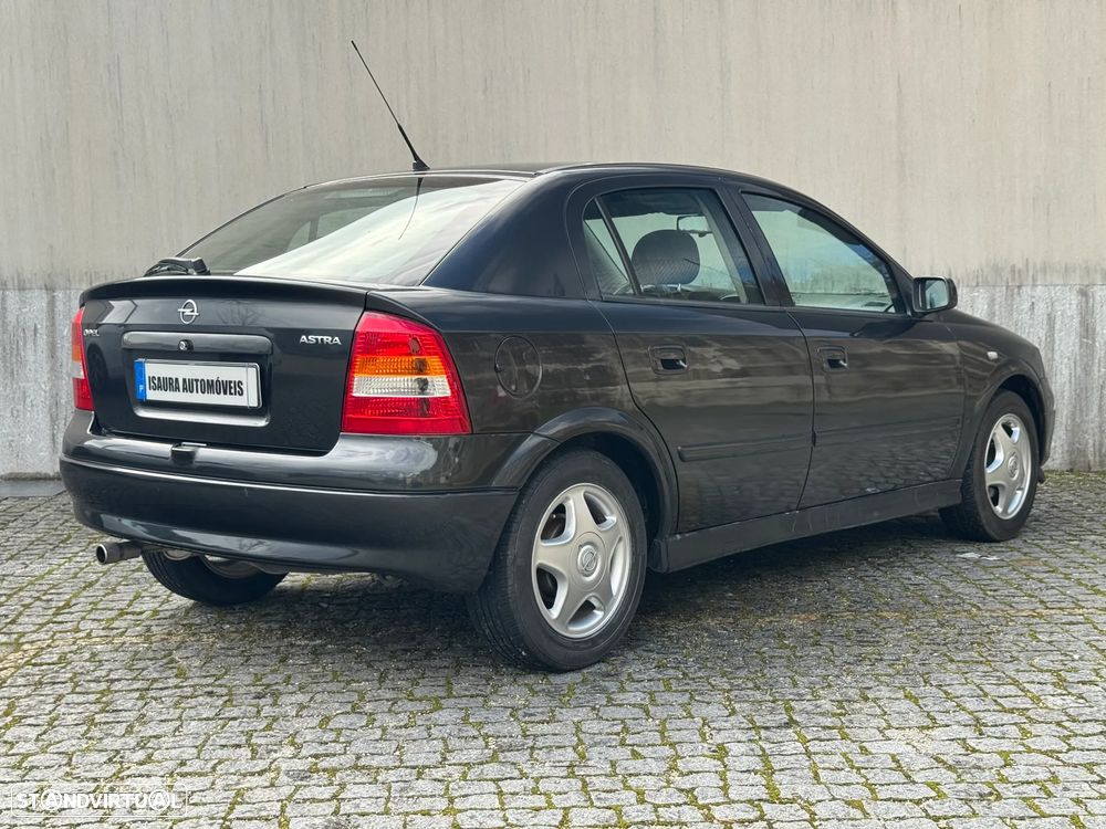Opel Astra 1.2 Club - 3