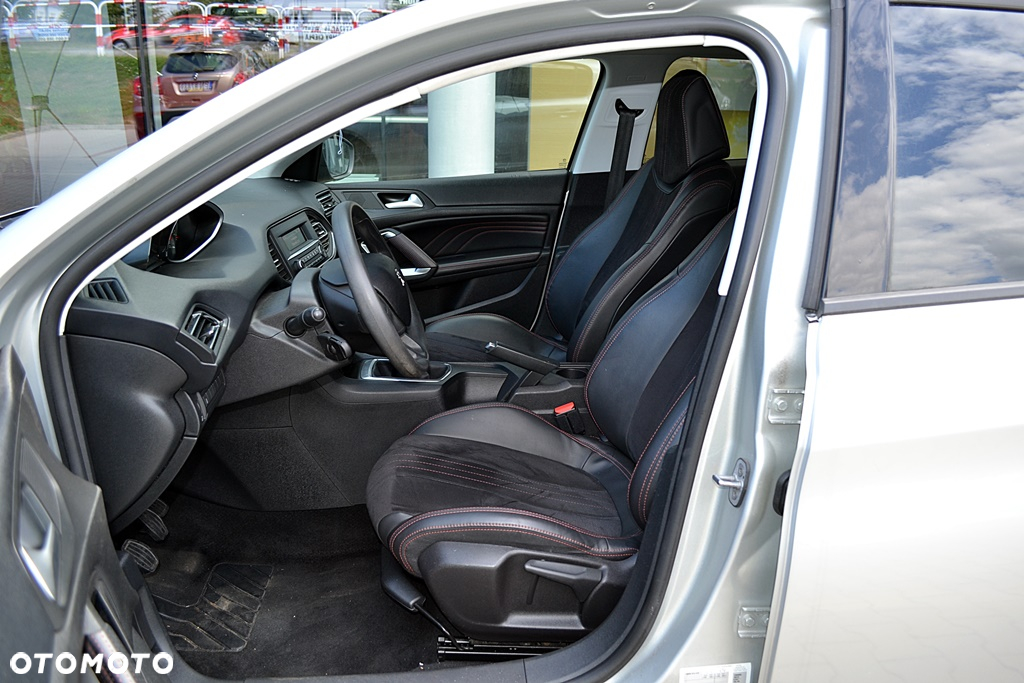 Peugeot 308 - 11