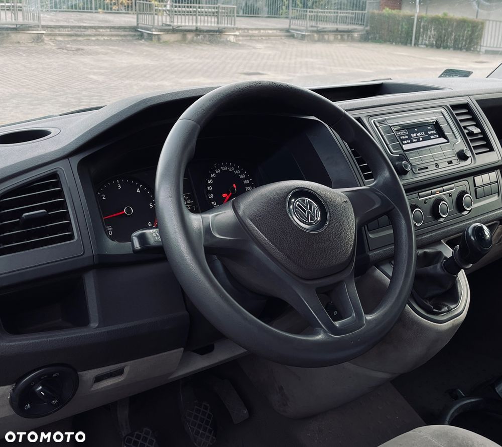 Volkswagen Transporter - 5