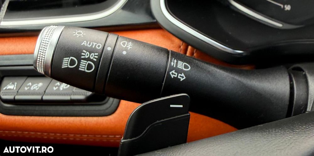 Renault Captur TCe 130 EDC GPF INTENS - 29