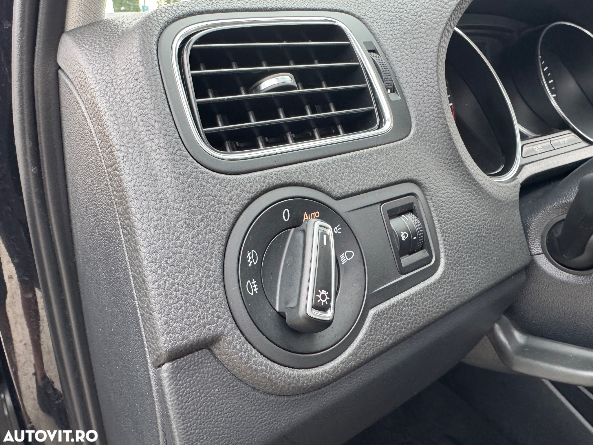 Volkswagen Polo - 13