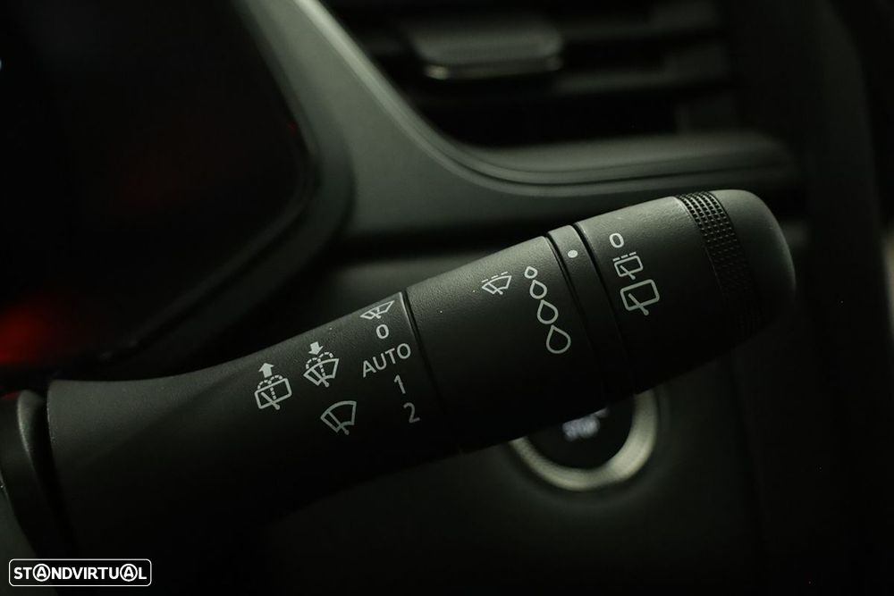Renault Captur 1.0 TCe Techno Bi-Fuel - 17