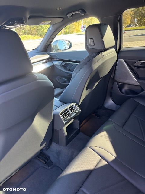 BMW Seria 5 520d xDrive mHEV - 17