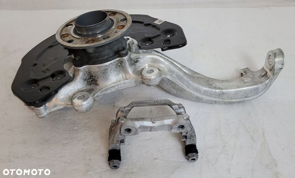 ZWROTNICA LEWA PRZÓD MERCEDES C-KLASA W206 V 2021 - 2