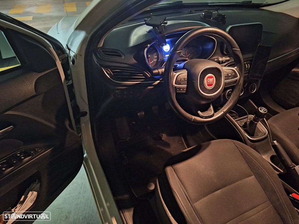 Fiat Tipo Station Wagon 1.3 M-Jet Lounge - 4