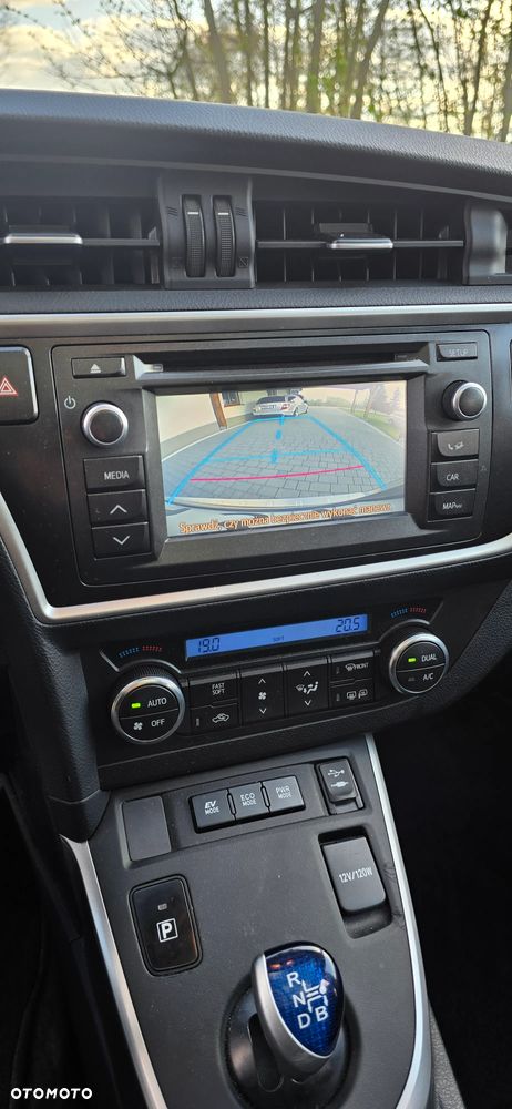 Toyota Auris 1.8 HSD Prestige - 9