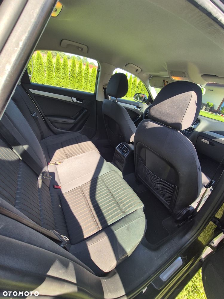 Audi A4 Avant 2.0 TDI - 10