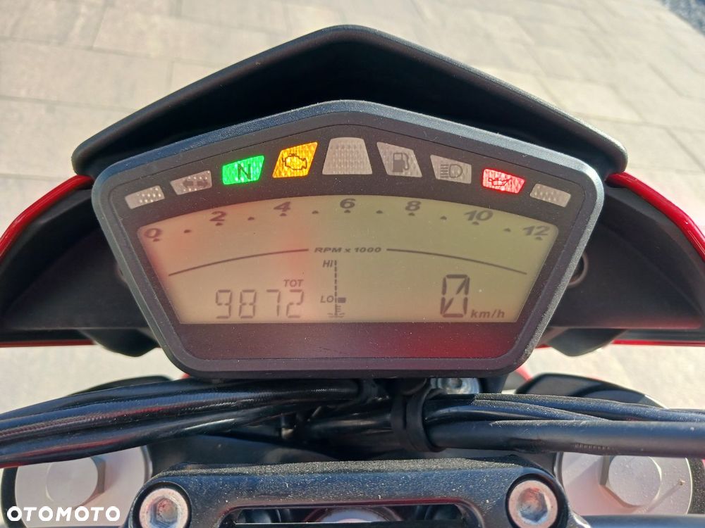 Ducati Hypermotard - 11