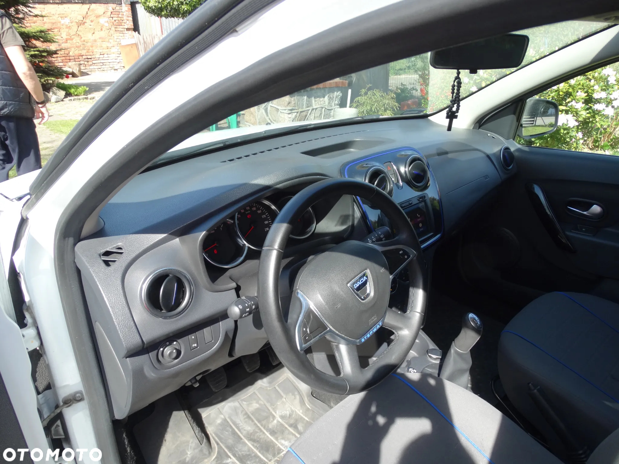 Dacia Sandero 1.0 TCe Laureate S&S - 9