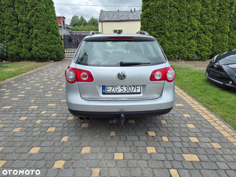 Volkswagen Passat 2.0 TDI DPF Individual - 5