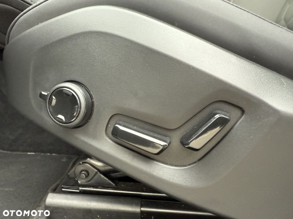 Volvo XC 60 - 25
