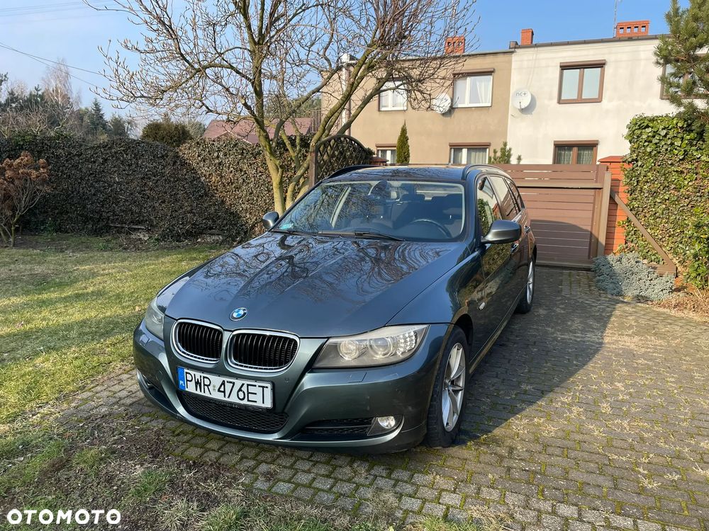 BMW 320D 2011 photo 3