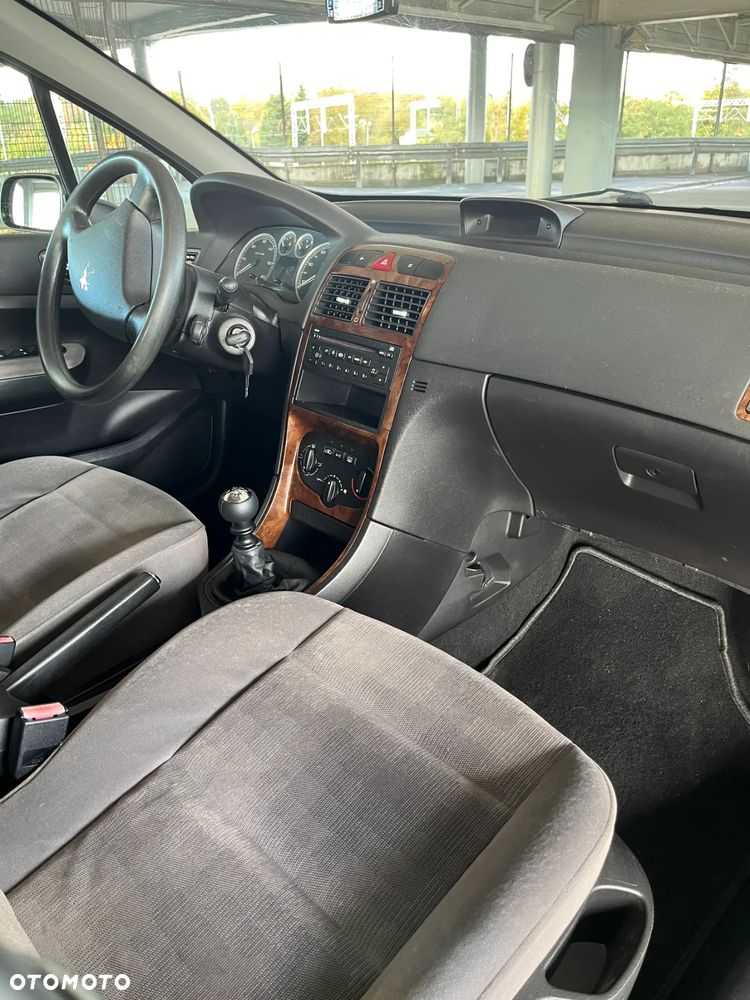 Peugeot 307 2.0 HDi Premium - 17