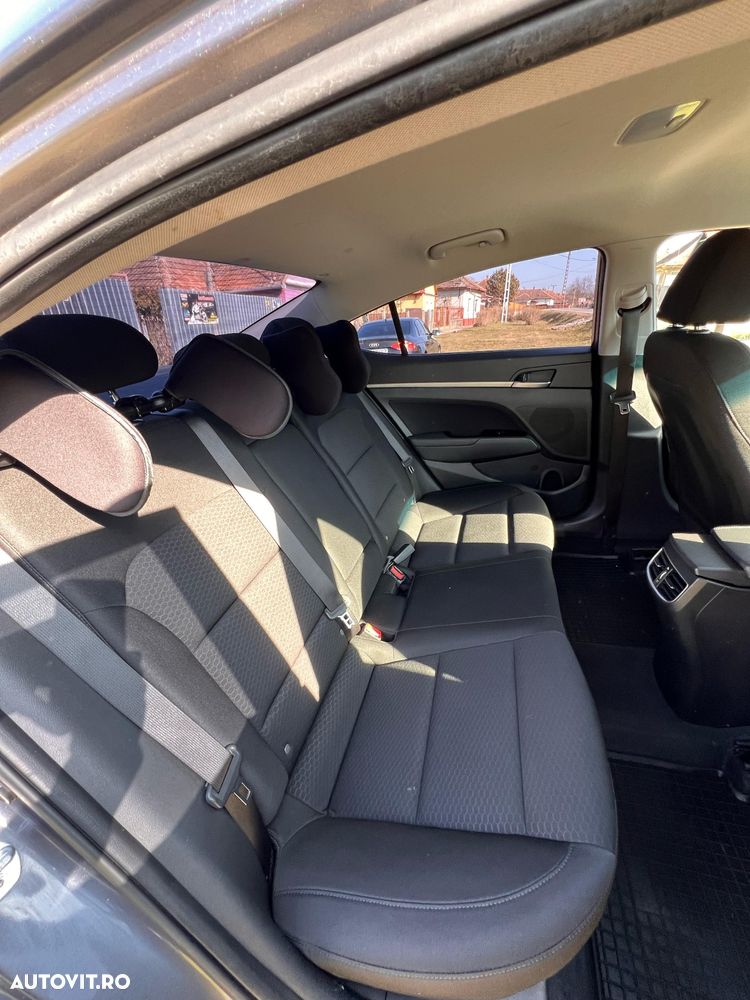Hyundai Elantra 1.6 MPi Aut. Exclusive - 11