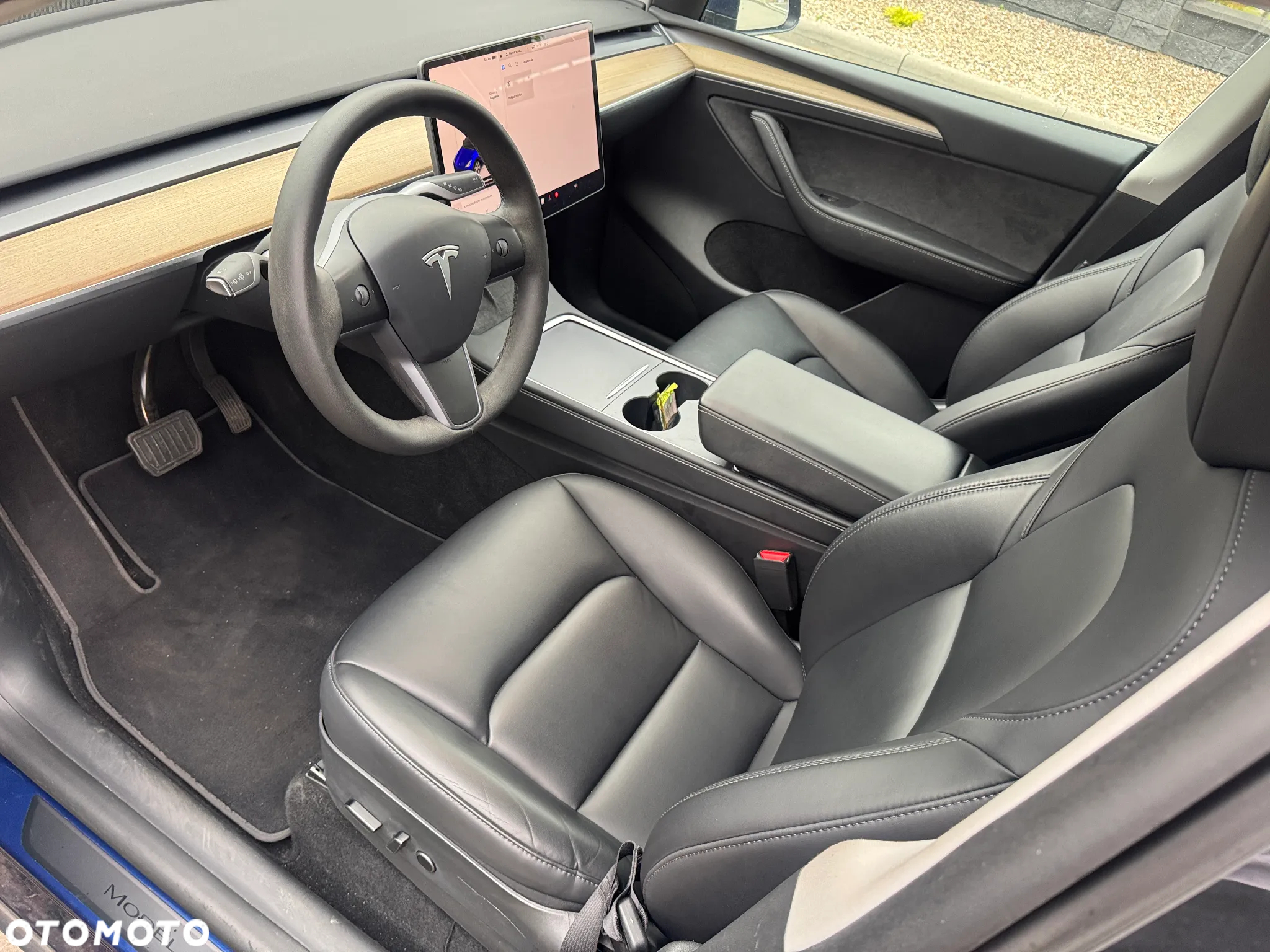 Tesla Y Model RWD - 10