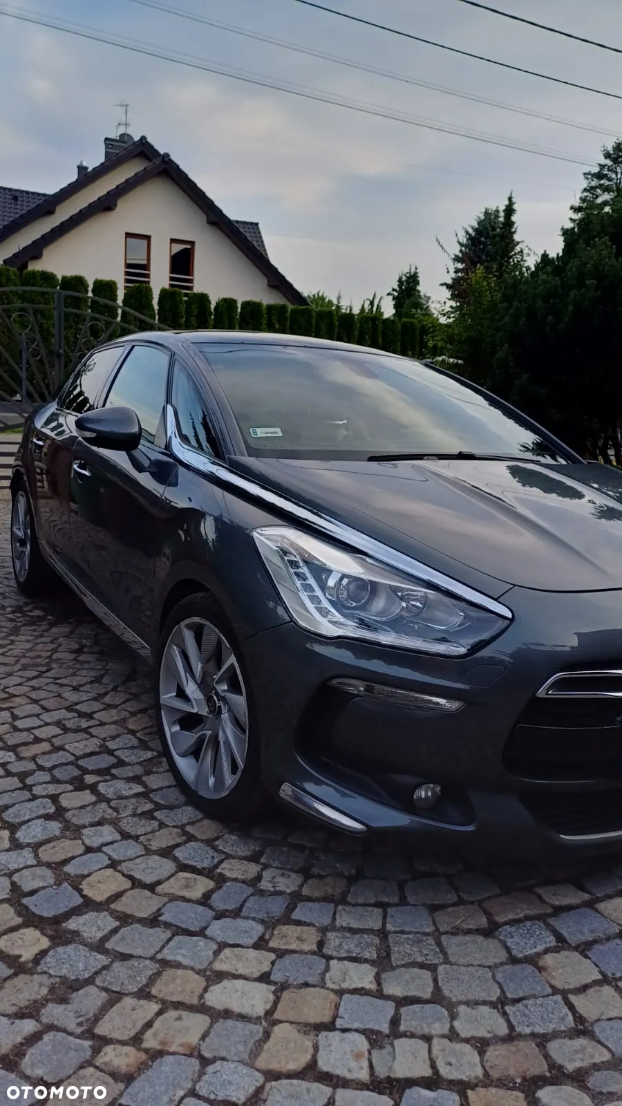 Citroën DS5 1.6 THP SportChic - 4
