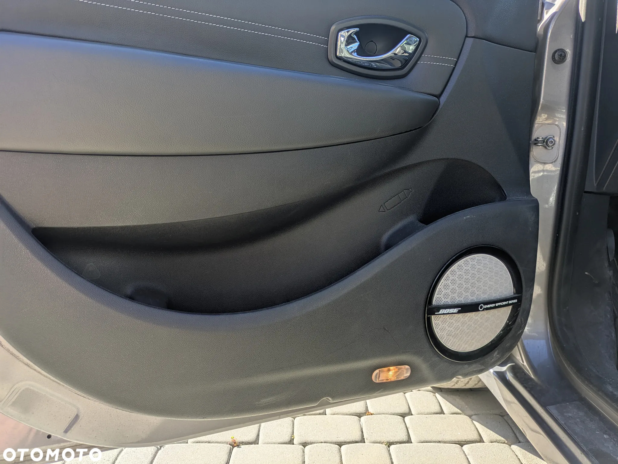 Renault Scenic ENERGY TCe 130 BOSE EDITION - 11