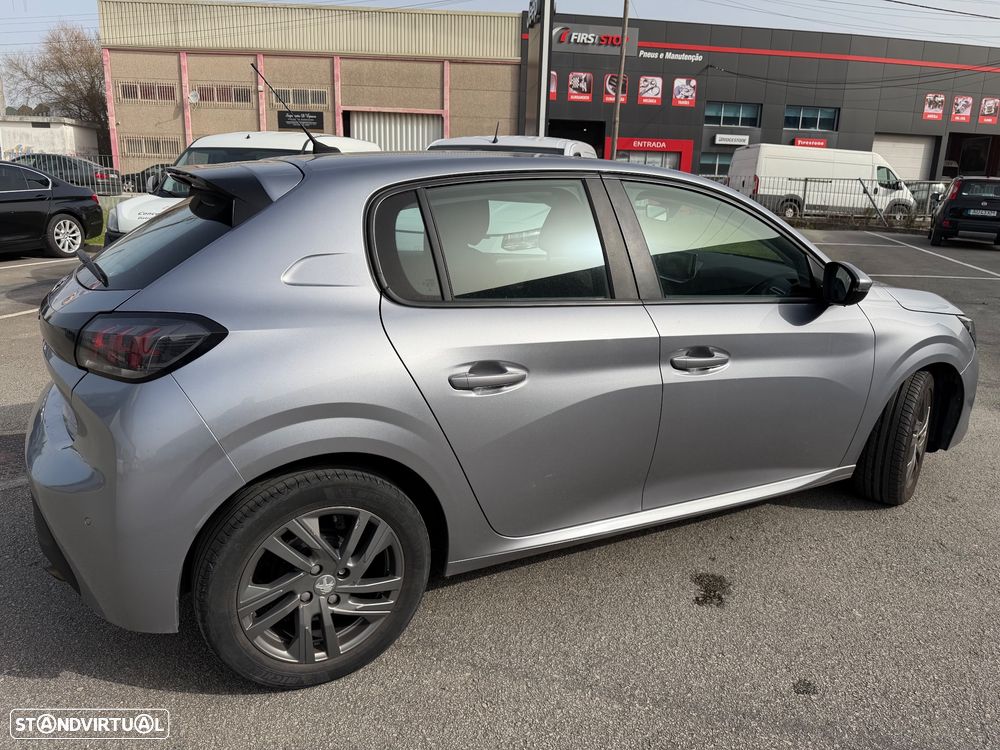 Peugeot 208 1.2 PureTech Active - 4
