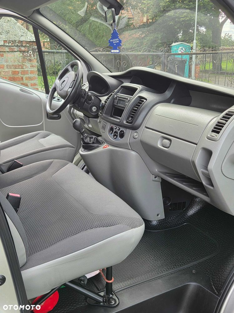 Opel Vivaro - 2