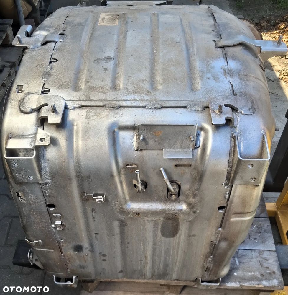 TŁUMIK KATALIZATOR DPF SCANIA demontaż  2330509  EURO 6 - 2