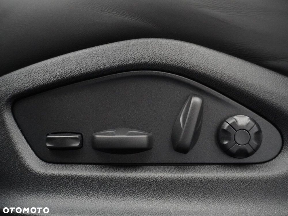 Porsche Cayenne E-Hybrid PHEV Black Edition - 25