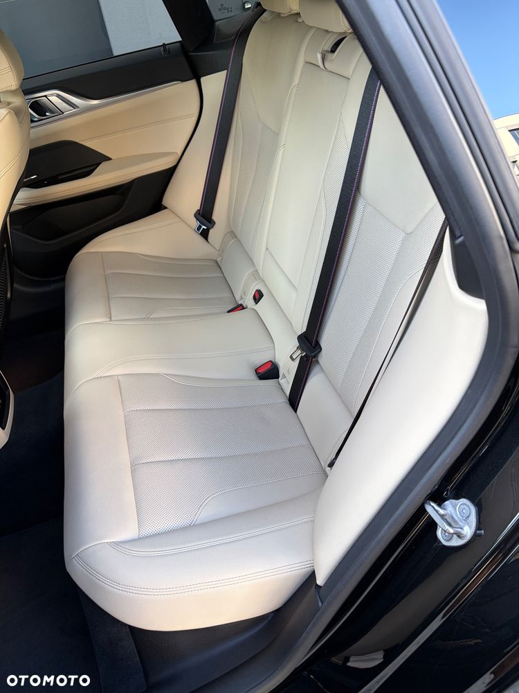 BMW Seria 4 430i xDrive M Sport Edition - 28