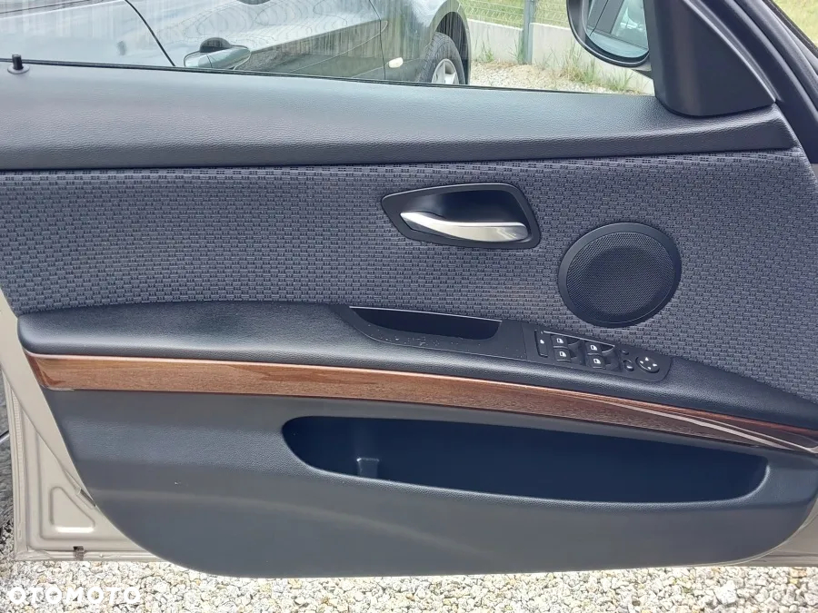 BMW Seria 3 - 15