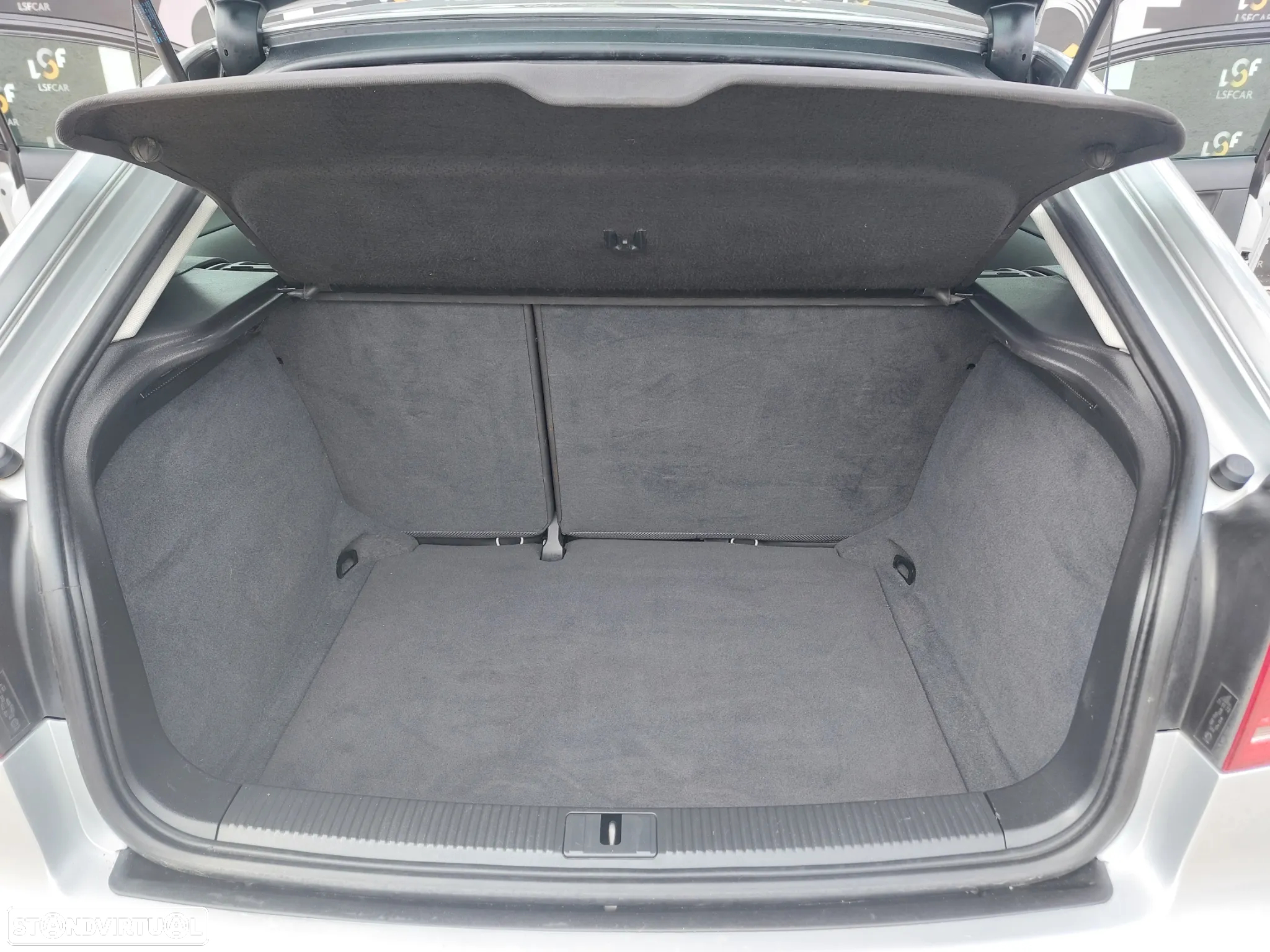 Audi A3 1.6 TDI Attraction - 26