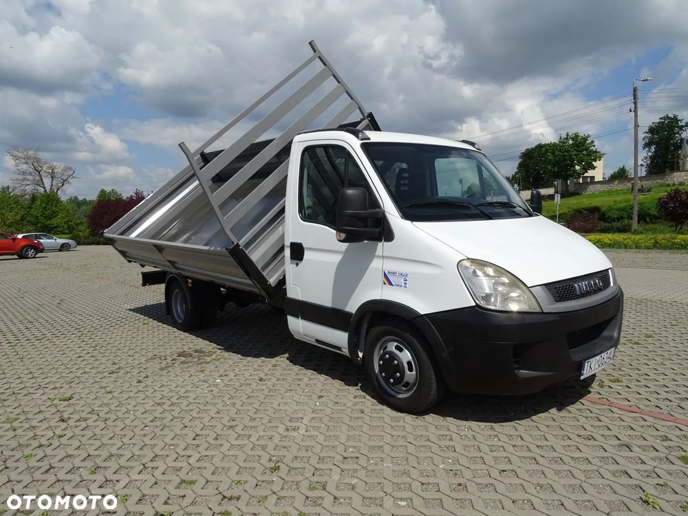 Iveco DAILY - 9