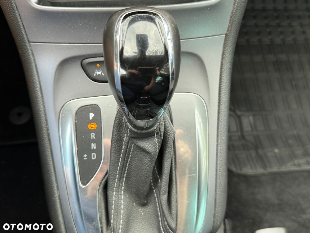 Opel Astra 1.5 D Start/Stop Automatik Business Edition - 19